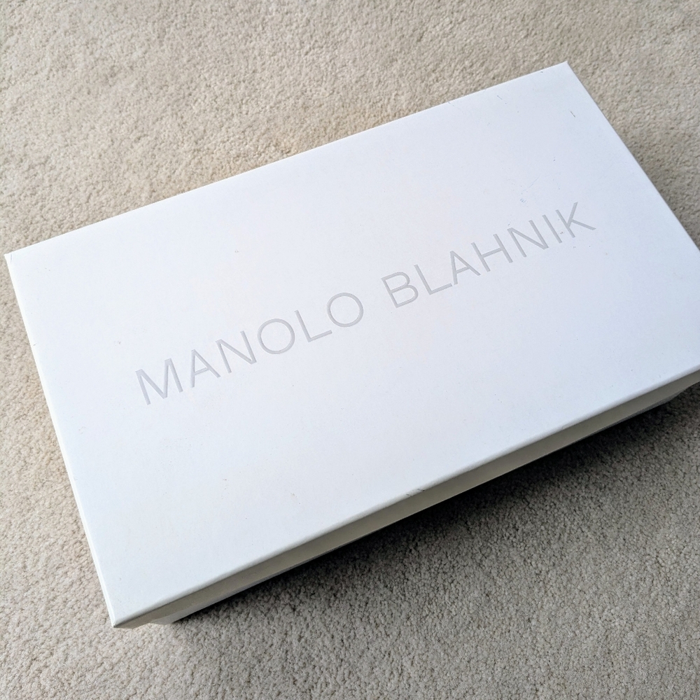 Manolo Blahnik HANGISIFLAT Black Satin Jewel Buckle Flat Pumps Size 39 - Picture 6 of 16
